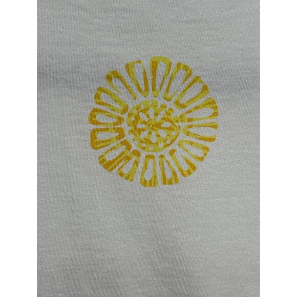 Crazy Shirts Hawaii Original 3/4 Sleeve Women's Sunburst T-Shirt White Size 2XL - Picture 10 of 12
